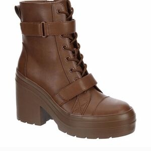 Brown Lace Up Boots with Chunky Heel